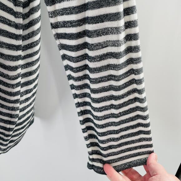 Doncaster Gray White Stripe Zig Zag Silk Trim Button Down Silk Cardigan Plus 3W - Picture 5 of 10